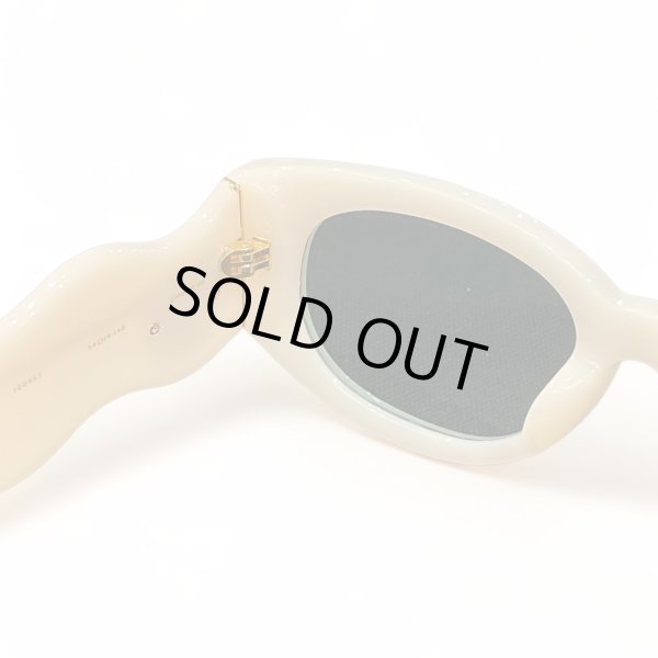 画像5: CASABLANCA Off White The Memphis Sunglasses (5)