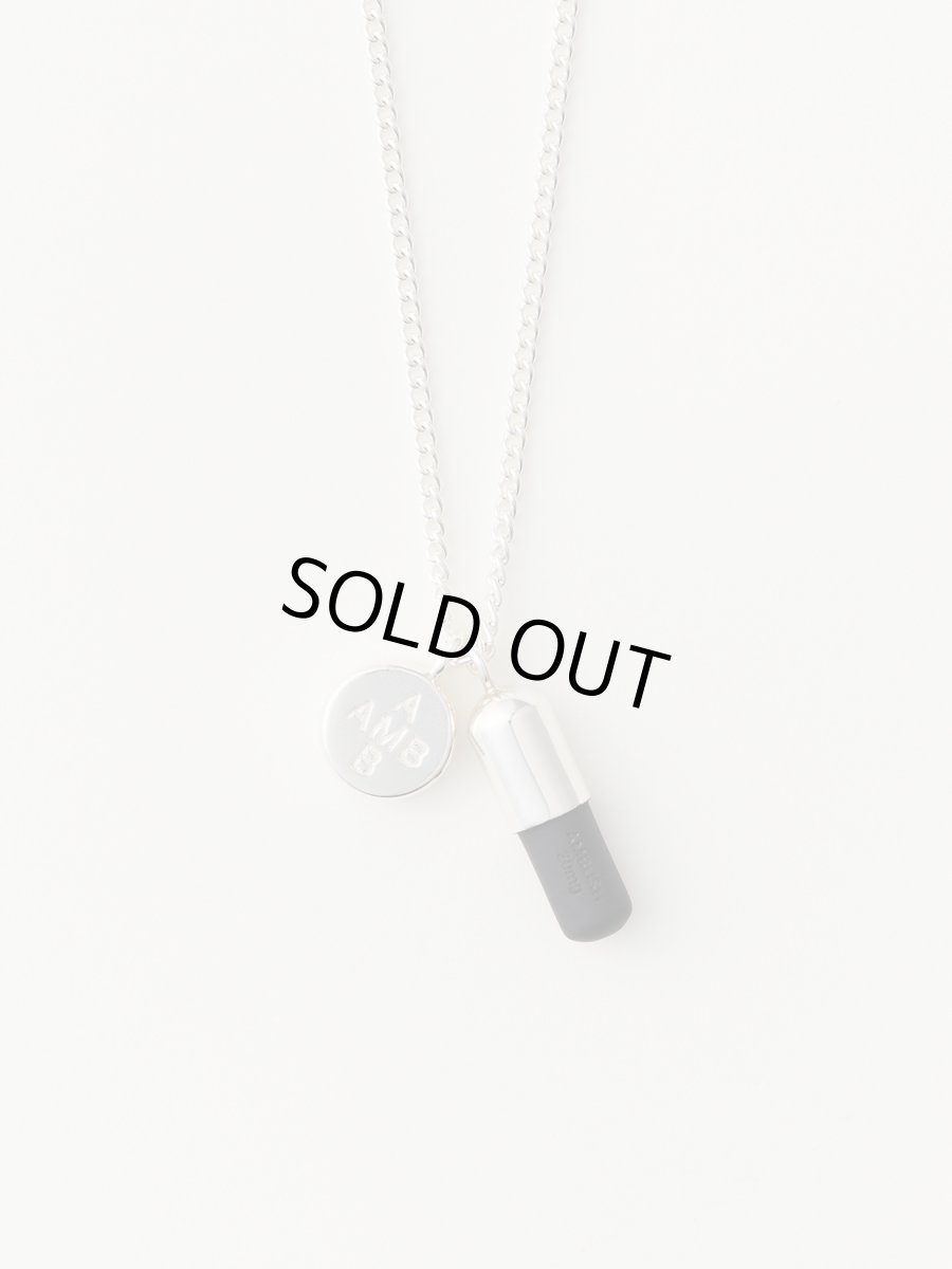 画像2: AMBUSH PILL CHARM NECKLACE 2 (2)