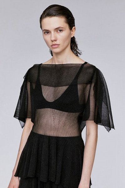 正規取扱店販売品】CFCL HYPHA LUCENT CREASE TOP シーエフ 正規取扱店販売品】CFCL HYPHA LUCENT CREASE TOP シーエフ