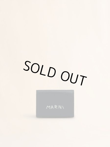 画像1: MARNI ブラック レザー製三つ折りウォレット、マルニメンディング刺繍入り (1)