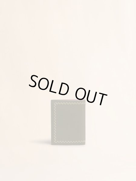 画像2: MARNI ディープグリーン 二つ折りウォレット、マルニシンボル刺繍入り (2)