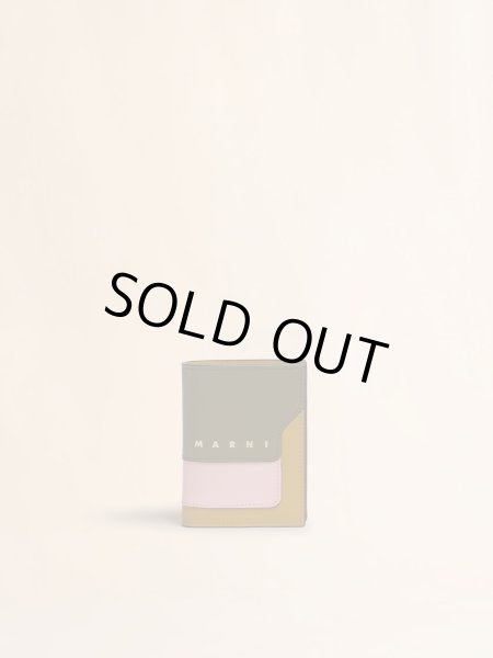 画像1: MARNI ディープグリーン ピンク マスタード サフィアーノレザー製二つ折りウォレット (1)