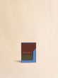 画像1: MARNI バーガンディ ディープグリーン ブルー サフィアーノレザー製二つ折りウォレット (1)