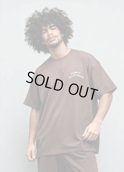 画像3: ALWAYS OUT OF STOCK　BASIC LOGO S/S TEE BROWN x OFF WHITE (3)