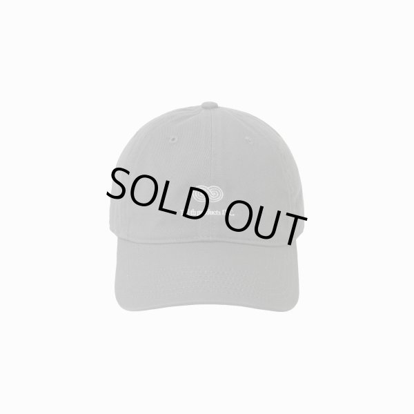 画像1: th products TARO HORIUCHI Embroidery Cap / gray × white (1)