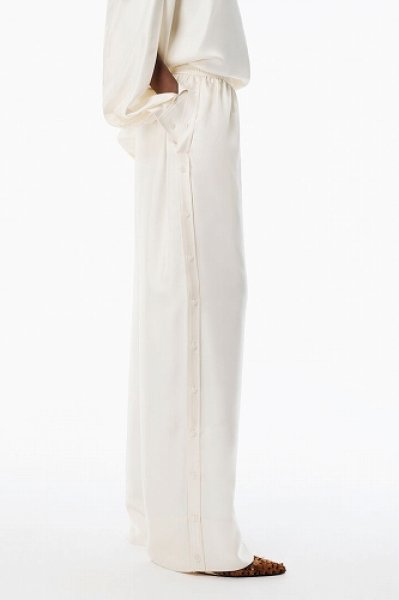 画像4: alexanderwang アイボリー ヘビーシルク サイドプラケットパンツ (4)