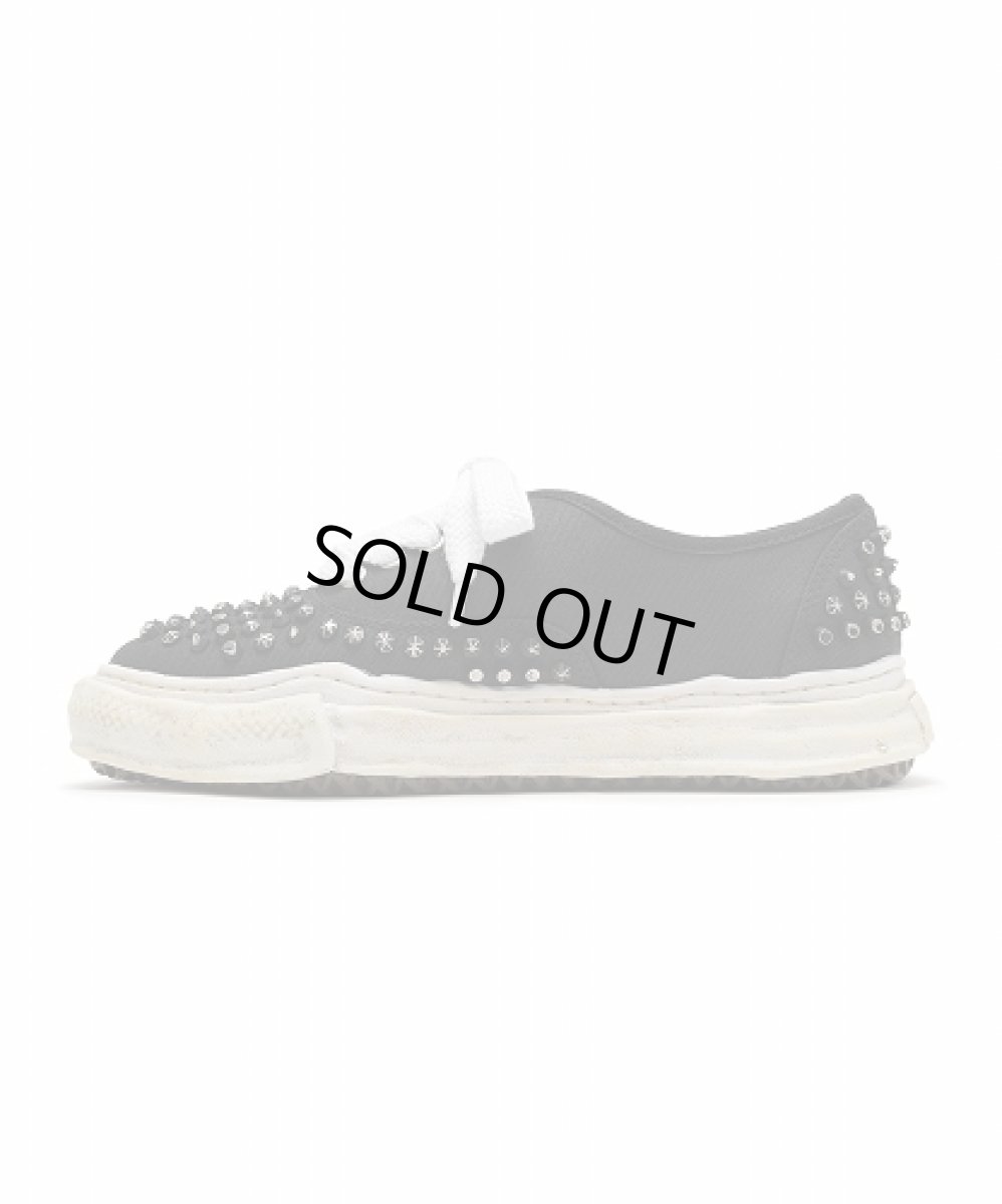 画像2: maison MIHARA YASUHIRO "BAKER" OG Sole Studded Canvas Low-top Sneaker(A15FW733) (2)