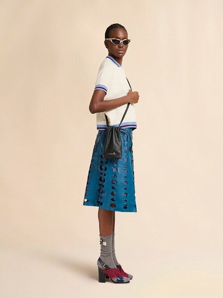 画像5: MARNI ブラック レザー製ドローストリング付きスマホホルダー、マルニメンディング入り (5)