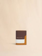 画像1: MARNI ブラウン ホワイト マスタード サフィアーノレザー製二つ折りウォレット (1)