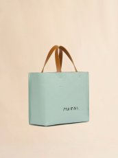 画像2: MARNI グリーン クリーム ブラウン レザー製 Museo ソフトトートバッグ、マルニシンボル刺繍入り (2)