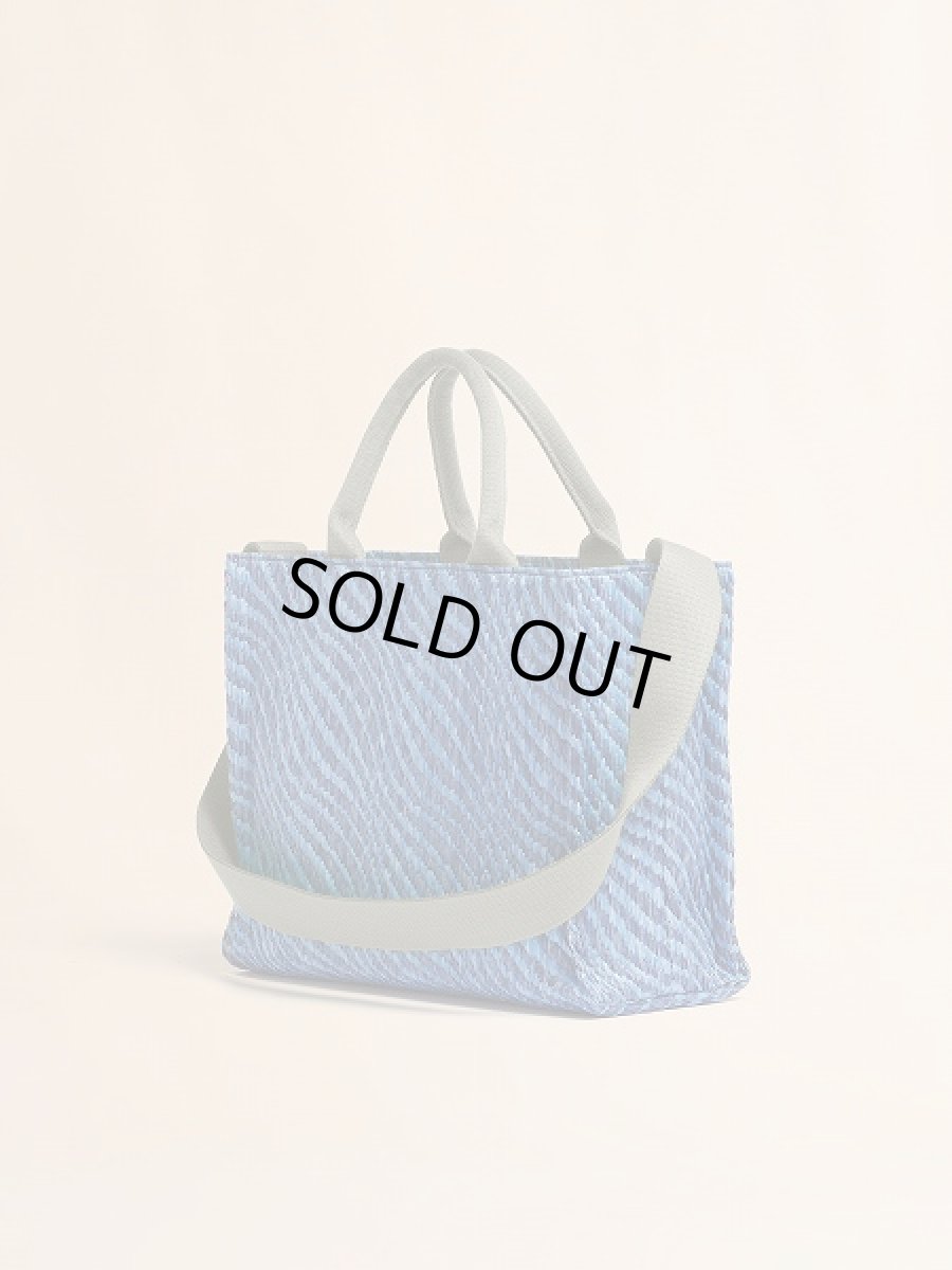 画像3: MARNI ブルー 波模様のラフィアエフェクト スモールトートバッグ (3)