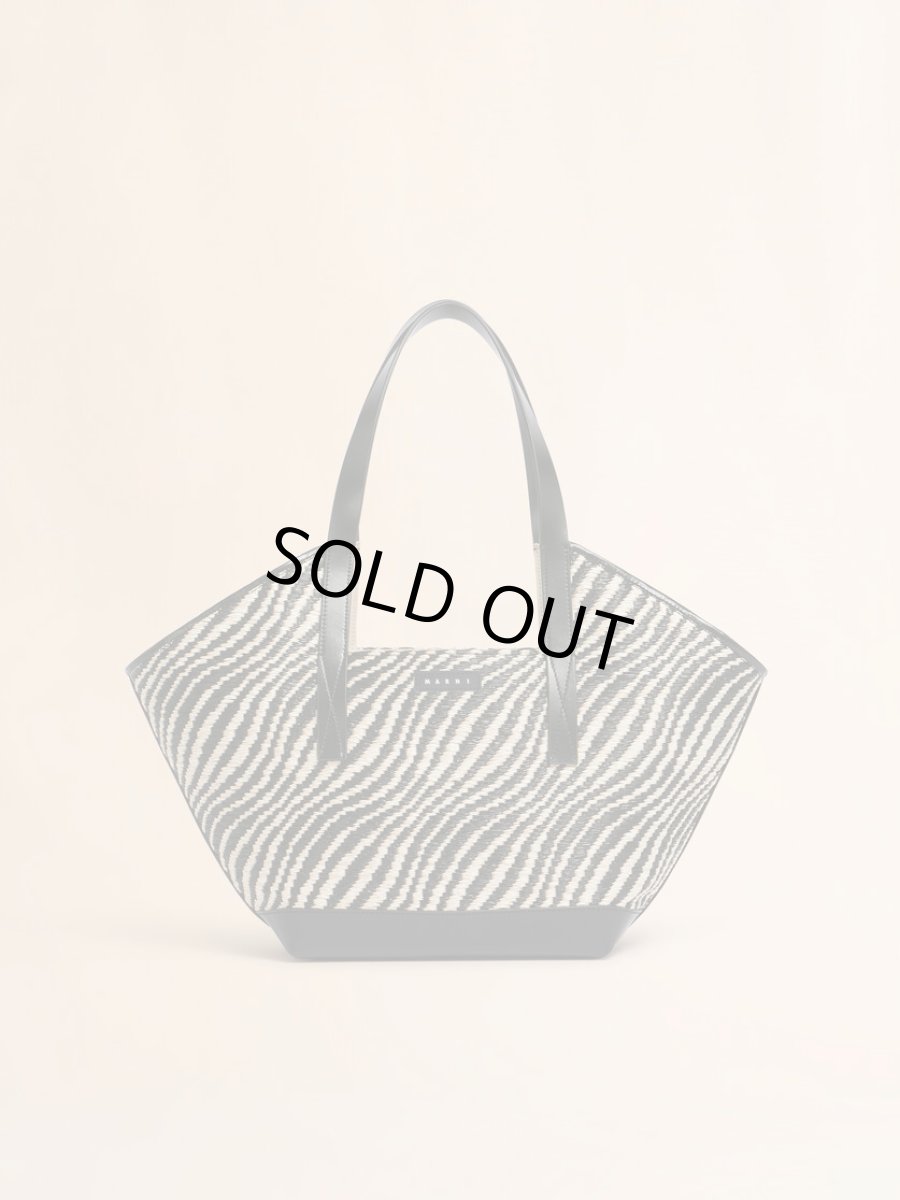 画像1: MARNI ブラック ラフィアエフェクト Wave スモールトートバッグ (1)