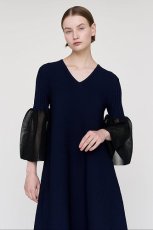 画像6: CFCL POTTERY LUCENT LONG BELL SLEEVE FLARE DRESS(BLACK) (6)