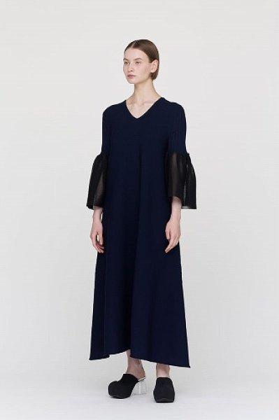 画像4: CFCL POTTERY LUCENT LONG BELL SLEEVE FLARE DRESS(BLACK) (4)