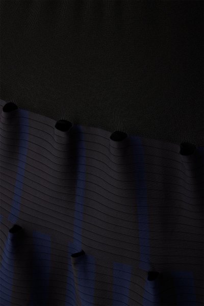 画像3: CFCL TERRACED LUCENT SLEEVELESS DRESS(BLACK) (3)