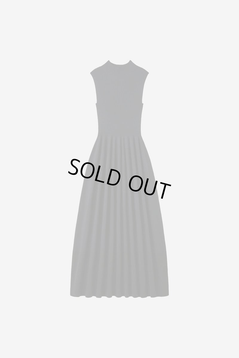 画像2: CFCL RIVULET SLEEVELESS EYELET DRESS(BLACK) (2)