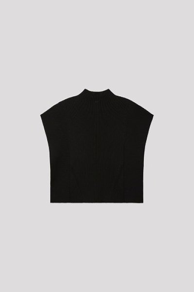 画像2: CFCL PORTRAIT CREASE TOP(BLACK) (2)