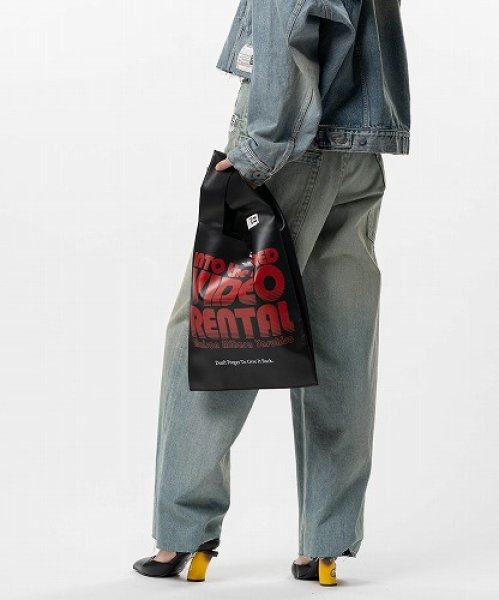 画像1: Maison MIHARA YASUHIRO Video Rental Print Leather Shopping Bag (1)