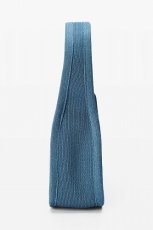 画像4: alexanderwang Ryan スモール リフレクティブ ニットバッグ (4)