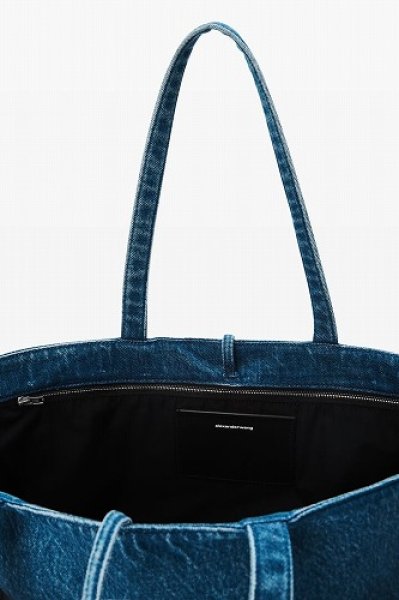 画像4: alexanderwang Ryan Punch コーティングデニム ラージトート (4)