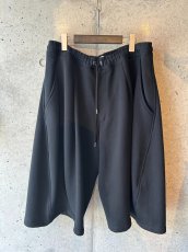 画像1: KHOKI コッキ  Pleated Balloon Sweat Shorts (1)