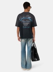 画像4: AMIRI CRYSTAL CHATEAU SCRIPT OVERSIZED TEE (4)