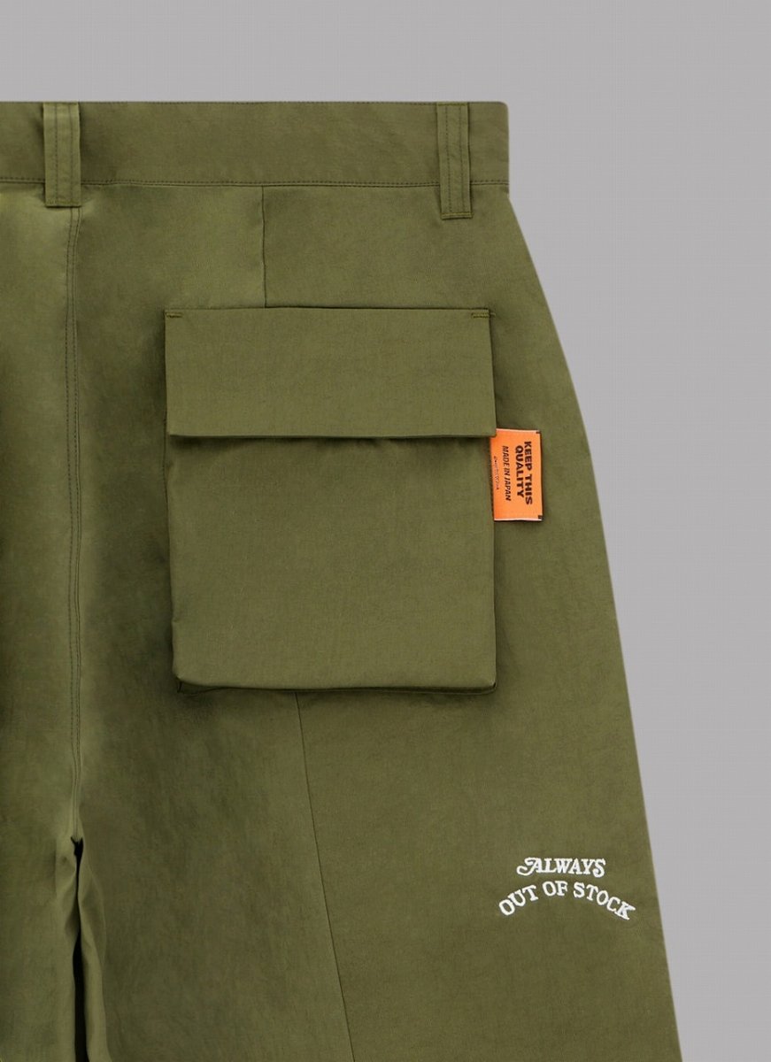 画像4: ALWAYS OUT OF STOCK　OVER PLEATED TROUSERS-OLIVE (4)