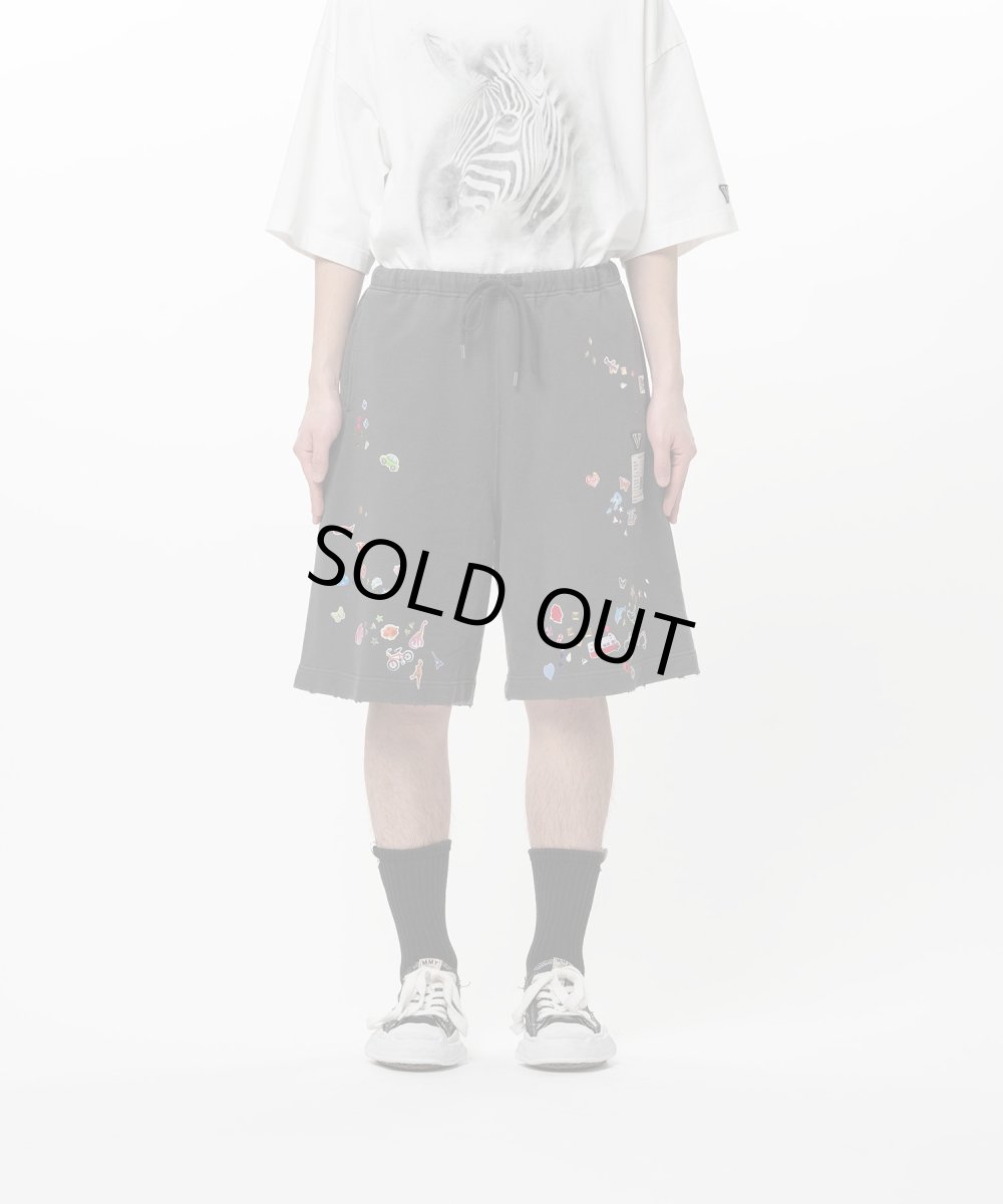 画像3: Maison MIHARA YASUHIRO Kids Sticker Printed Sweat Shorts (3)