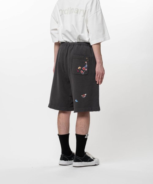 画像5: Maison MIHARA YASUHIRO Kids Sticker Printed Sweat Shorts (5)