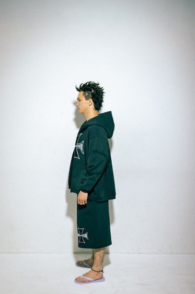 画像6: mindseeker  Cross Punk Sweat Shorts / BLACK (6)