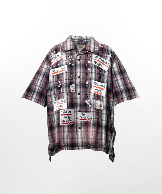 画像1: Maison MIHARA YASUHIRO Embellished Sticker Short Sleeve Check Shirt (1)