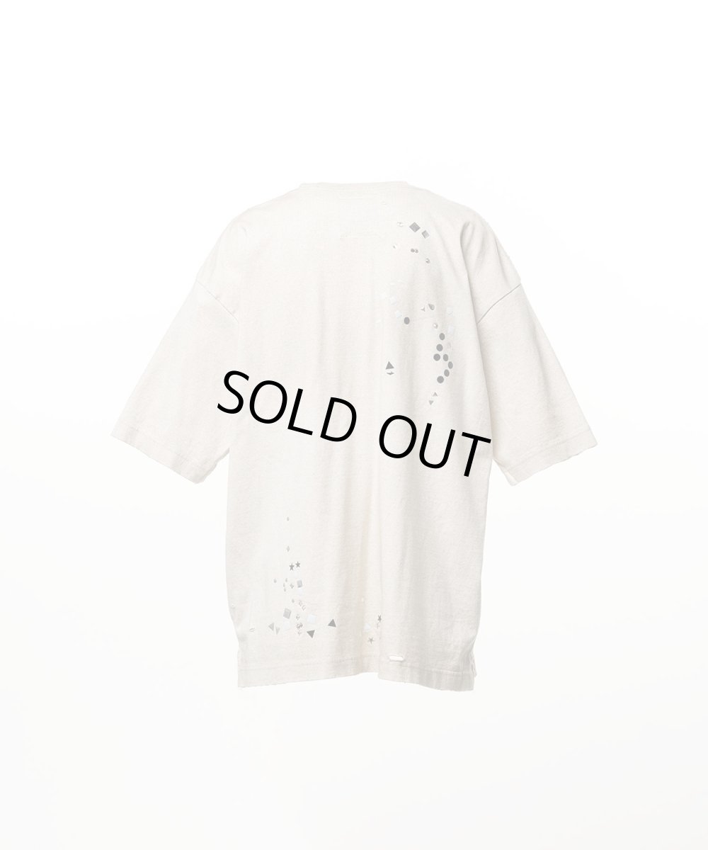 画像2: Maison MIHARA YASUHIRO Embellished Sticker T-shirt (2)