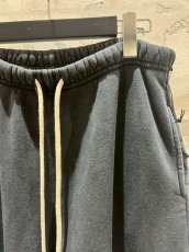 画像2: RRR123 RIVINGTON roi Rebis　SWEAT PANTS (2)
