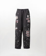 画像1: Maison MIHARA YASUHIRO Embellished Sticker Sweat Pants (1)