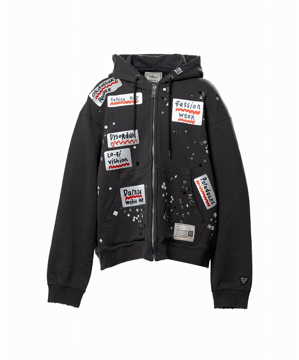 画像1: Maison MIHARA YASUHIRO Embellished Sticker Zip-Up Hoodie (1)