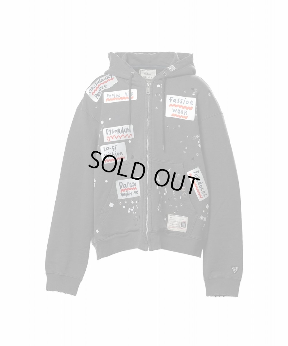 画像1: Maison MIHARA YASUHIRO Embellished Sticker Zip-Up Hoodie (1)