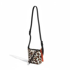 画像2: OSKLEN  Bakare Fur Small Bag (2)