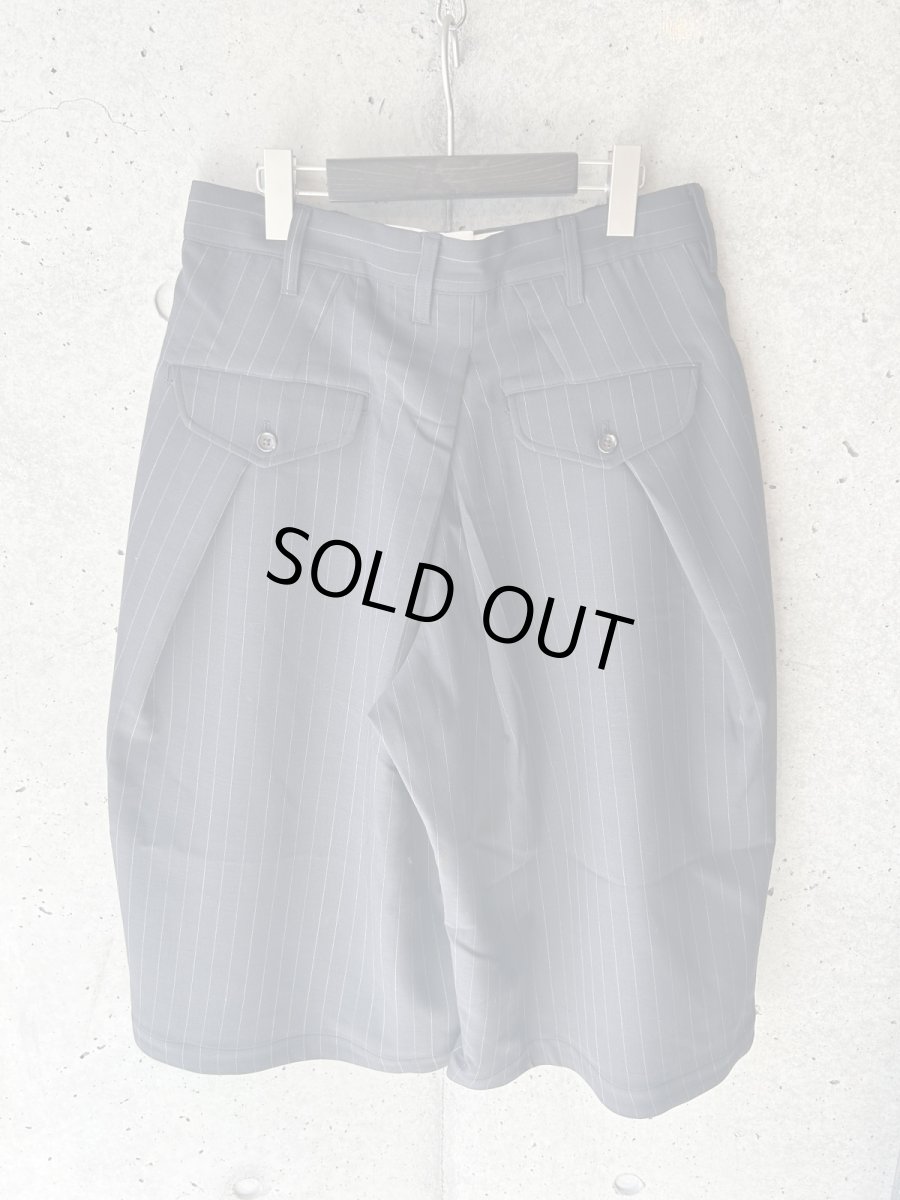 画像2: KHOKI コッキ  Cropped Bonded Wool Pants (2)
