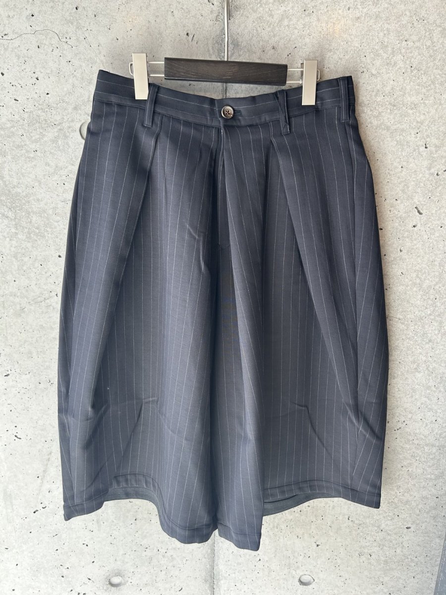 画像1: KHOKI コッキ  Cropped Bonded Wool Pants (1)