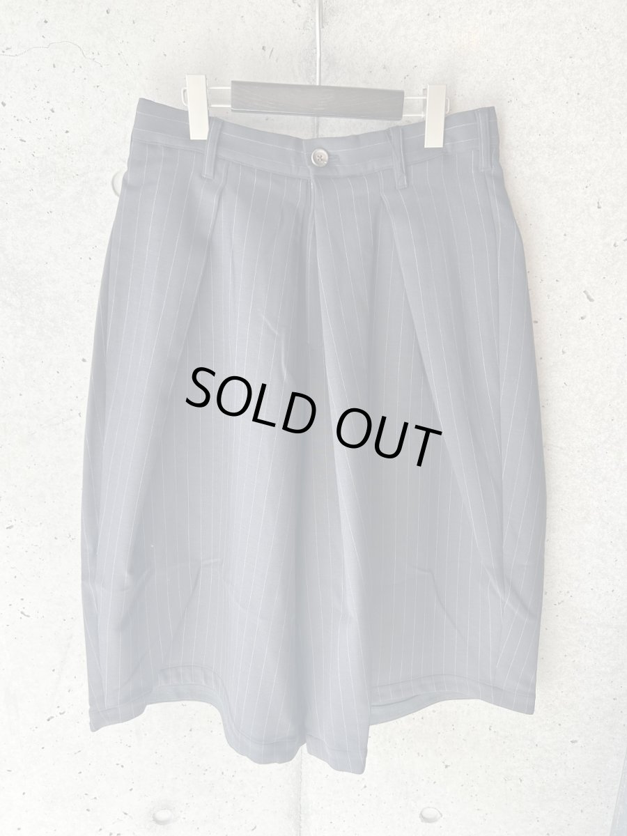 画像1: KHOKI コッキ  Cropped Bonded Wool Pants (1)