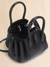 画像4: MARNI ブラック Tulipea レザー製スモールハンドバッグ (4)