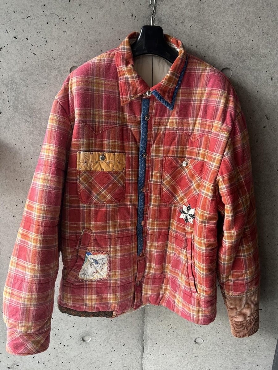 画像1: KHOKI コッキ  Vintage-effect checked puffer jacket  (1)