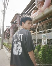 画像4: SAINT Mxxxxxx × 鉄コン筋クリート × GEEKS RULE SS T-SHIRT/KURO (4)