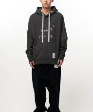 画像1: Don't Tag Me. Printed Hoodie (1)
