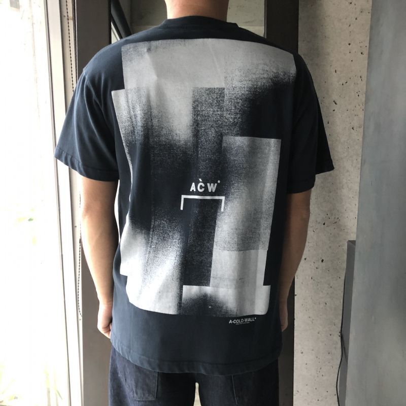 ☆A COLD WALL☆エッセンシャル半袖グラフィックTシャツ 【福袋セール】