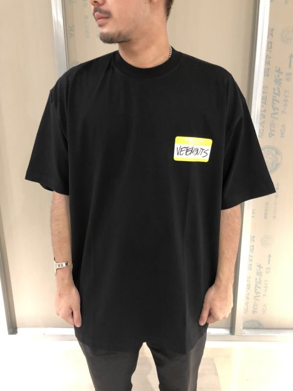 vetements ヴェトモン Tシャツ