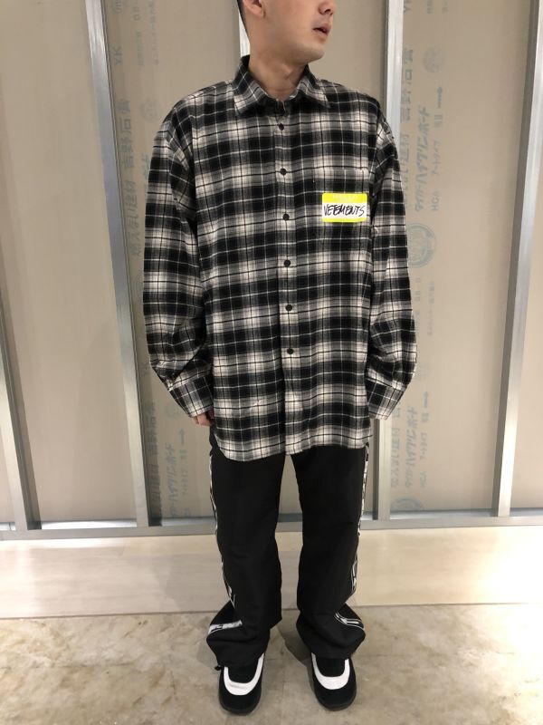 VETEMENTS （ヴェトモン）ヴェトモンシャツ 正規取扱店公式通販 即日