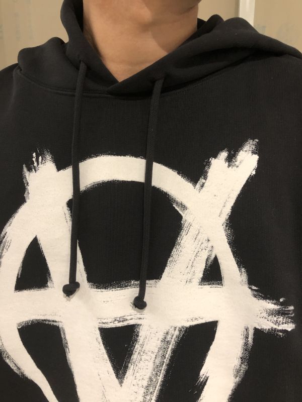 VETEMENTS （ヴェトモン） 正規取扱店公式通販 即日発送！１〜３日以内