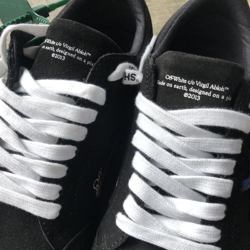 OFF-WHITE オフホワイト スニーカー【正規取扱店販売品】 ご注文確認後 