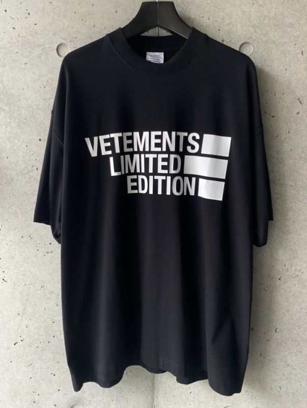 VETEMENTS ヴェトモン Tシャツ 正規取扱い店舗公式通販 ご注文確認後